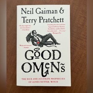 Neil Gaiman & Terry Pratchett 'Good Omens' Book